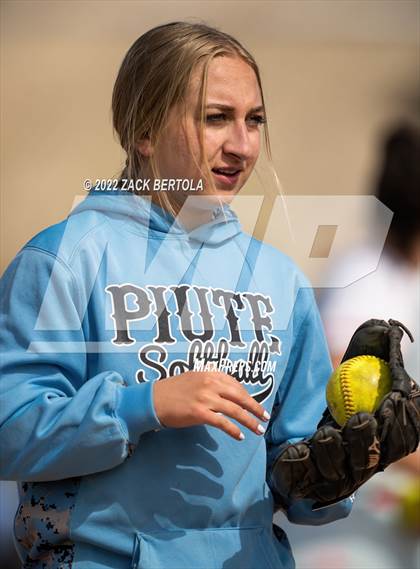 Thumbnail 2 in Piute @ Duchesne photogallery.