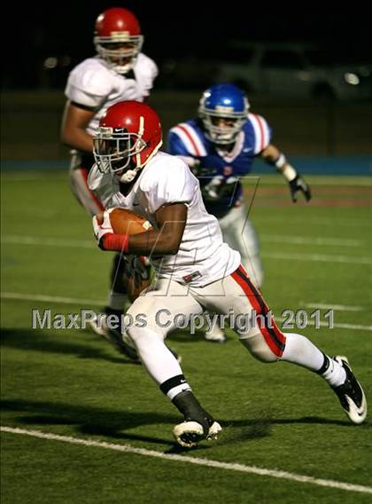 Thumbnail 1 in Memphis University vs. Brentwood Academy photogallery.