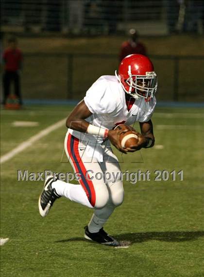 Thumbnail 2 in Memphis University vs. Brentwood Academy photogallery.