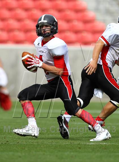 Thumbnail 2 in Alta vs. Allentown (Xfinity High School Football Challenge) photogallery.