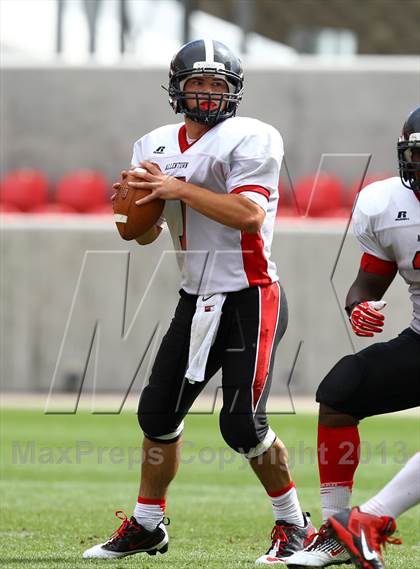 Thumbnail 2 in Alta vs. Allentown (Xfinity High School Football Challenge) photogallery.