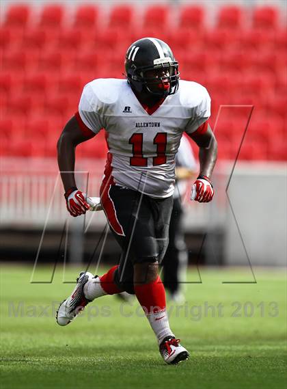 Thumbnail 3 in Alta vs. Allentown (Xfinity High School Football Challenge) photogallery.