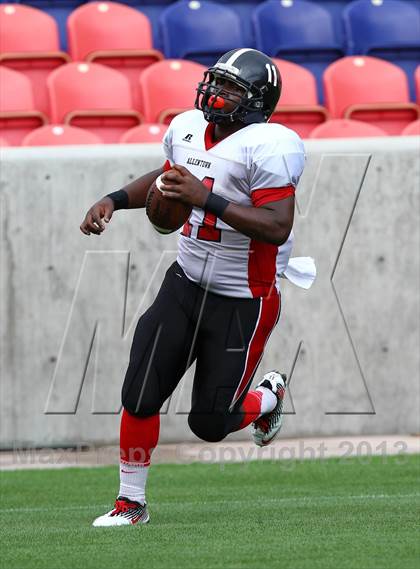 Thumbnail 3 in Alta vs. Allentown (Xfinity High School Football Challenge) photogallery.