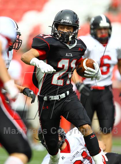 Thumbnail 3 in Alta vs. Allentown (Xfinity High School Football Challenge) photogallery.