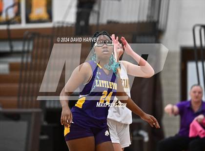 Thumbnail 3 in Littleton vs Thomas Jefferson photogallery.