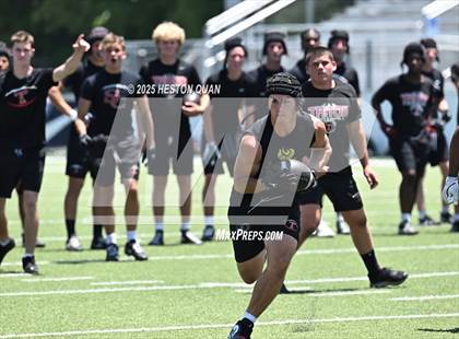 Thumbnail 1 in St. John Bosco vs. San Clemente (Brave 8 Invitational-Game 2) photogallery.