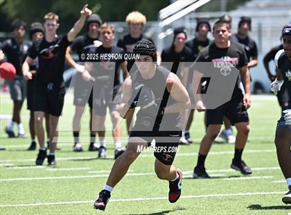 Thumbnail 3 in St. John Bosco vs. San Clemente (Brave 8 Invitational-Game 2) photogallery.