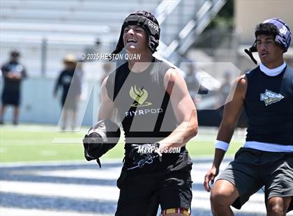 Thumbnail 2 in St. John Bosco vs. San Clemente (Brave 8 Invitational-Game 2) photogallery.