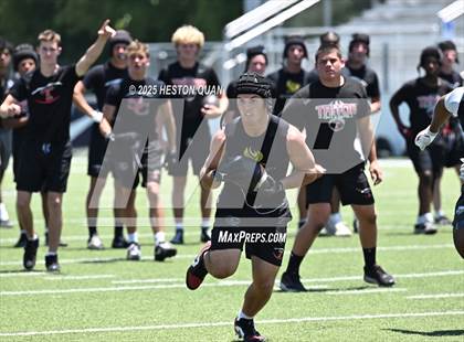 Thumbnail 2 in St. John Bosco vs. San Clemente (Brave 8 Invitational-Game 2) photogallery.