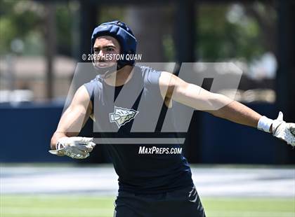 Thumbnail 1 in St. John Bosco vs. San Clemente (Brave 8 Invitational-Game 2) photogallery.