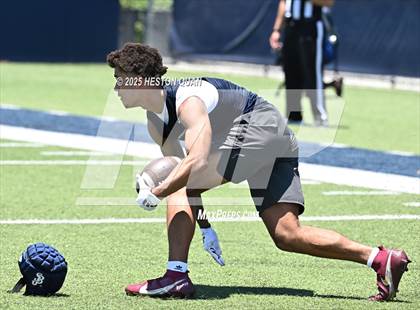 Thumbnail 1 in St. John Bosco vs. San Clemente (Brave 8 Invitational-Game 2) photogallery.