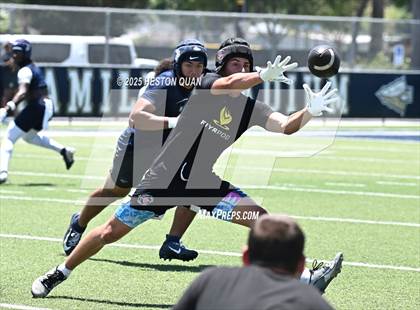 Thumbnail 1 in St. John Bosco vs. San Clemente (Brave 8 Invitational-Game 2) photogallery.