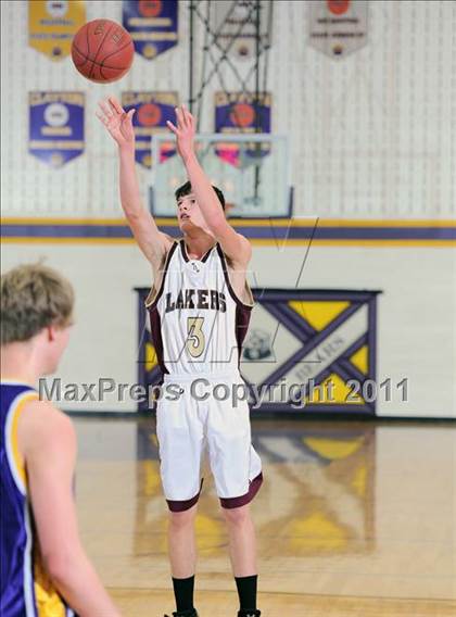 Thumbnail 2 in Drummond vs Turtle Lake (Clayton Holiday Tournament) photogallery.