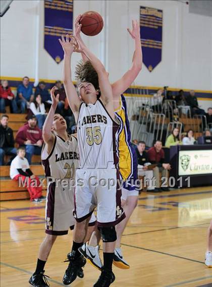 Thumbnail 3 in Drummond vs Turtle Lake (Clayton Holiday Tournament) photogallery.