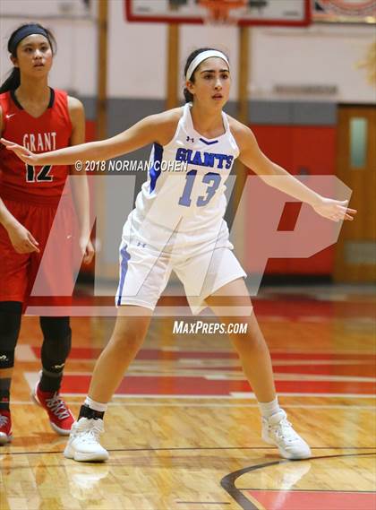 Thumbnail 1 in Grant vs. Highland Park photogallery.