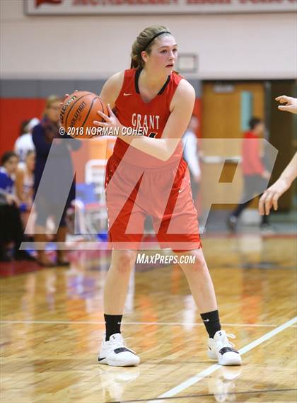 Thumbnail 3 in Grant vs. Highland Park photogallery.