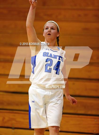 Thumbnail 2 in Grant vs. Highland Park photogallery.