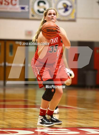 Thumbnail 1 in Grant vs. Highland Park photogallery.