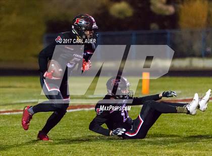 Thumbnail 3 in Pomona vs. Fairview (CHSAA 5A Quarterfinal) photogallery.
