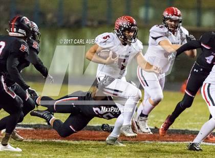 Thumbnail 3 in Pomona vs. Fairview (CHSAA 5A Quarterfinal) photogallery.