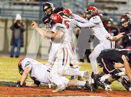Thumbnail 2 in Pomona vs. Fairview (CHSAA 5A Quarterfinal) photogallery.