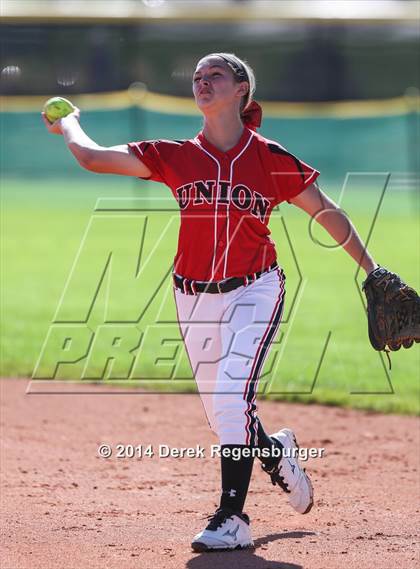Thumbnail 2 in Grandview vs. Union (Festival of Champions) photogallery.