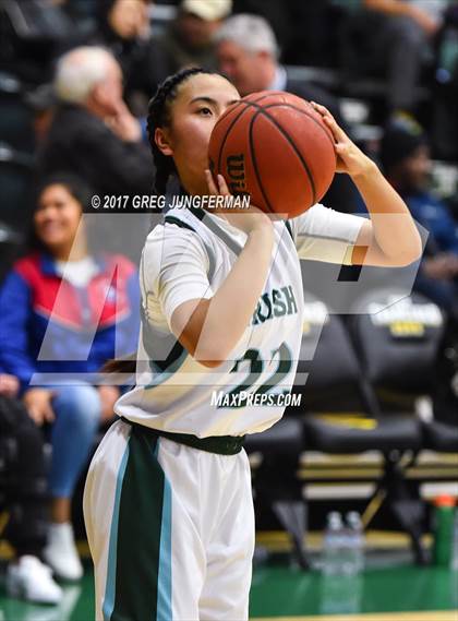 Thumbnail 1 in St. Ignatius @ Sacred Heart Cathedral Preparatory (Rivalry Game) photogallery.