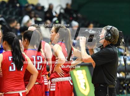 Thumbnail 3 in St. Ignatius @ Sacred Heart Cathedral Preparatory (Rivalry Game) photogallery.