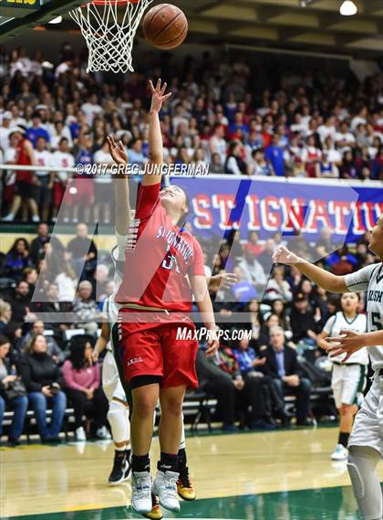 Thumbnail 1 in St. Ignatius @ Sacred Heart Cathedral Preparatory (Rivalry Game) photogallery.