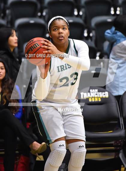 Thumbnail 2 in St. Ignatius @ Sacred Heart Cathedral Preparatory (Rivalry Game) photogallery.