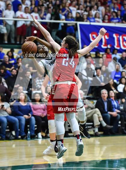 Thumbnail 3 in St. Ignatius @ Sacred Heart Cathedral Preparatory (Rivalry Game) photogallery.
