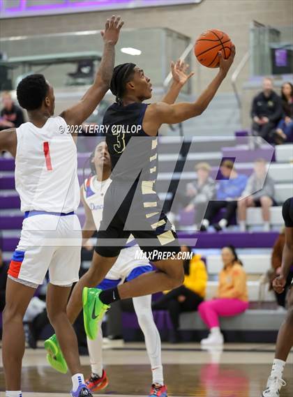 Thumbnail 1 in Notre Dame (SO) vs. Duncanville (Utah Holiday Hoopfest) photogallery.