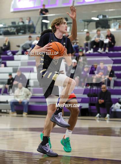 Thumbnail 3 in Notre Dame (SO) vs. Duncanville (Utah Holiday Hoopfest) photogallery.