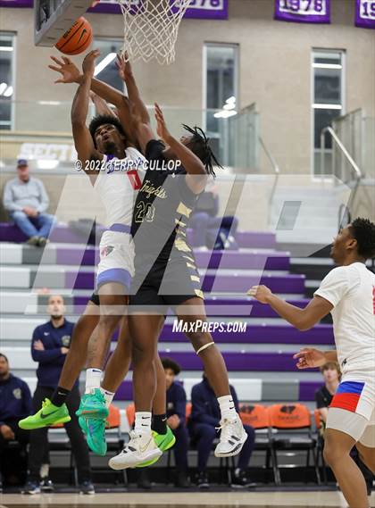 Thumbnail 3 in Notre Dame (SO) vs. Duncanville (Utah Holiday Hoopfest) photogallery.