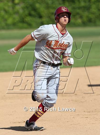 Thumbnail 1 in El Modena @ Esperanza photogallery.