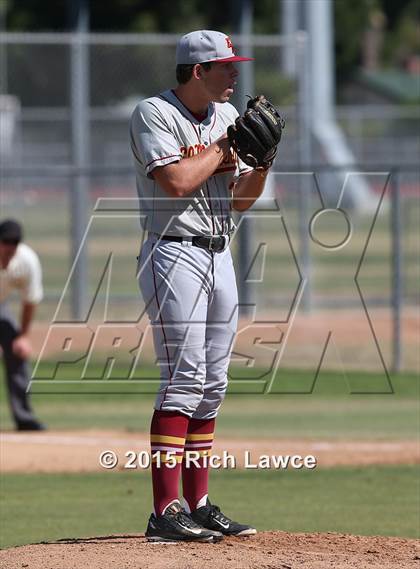 Thumbnail 2 in El Modena @ Esperanza photogallery.