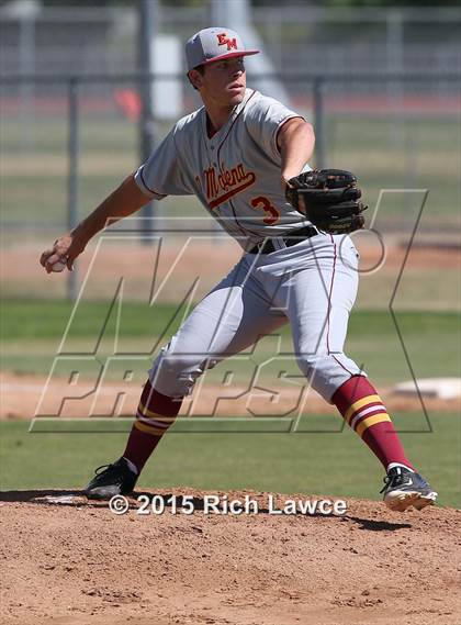 Thumbnail 2 in El Modena @ Esperanza photogallery.