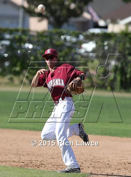 Thumbnail 2 in El Modena @ Esperanza photogallery.