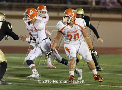 Thumbnail 2 in Central vs. Abilene (KSHSAA 4A D1 2nd Round) photogallery.