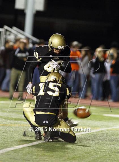 Thumbnail 2 in Central vs. Abilene (KSHSAA 4A D1 2nd Round) photogallery.