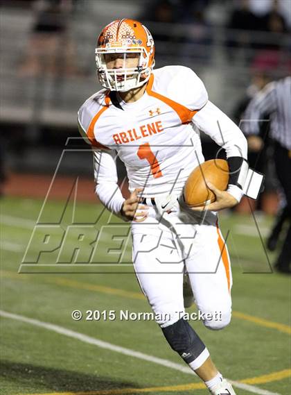 Thumbnail 3 in Central vs. Abilene (KSHSAA 4A D1 2nd Round) photogallery.