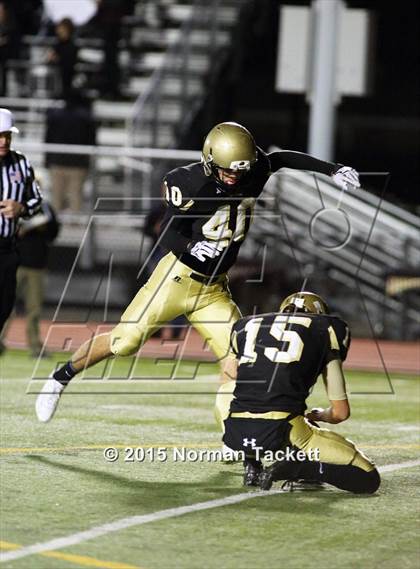 Thumbnail 3 in Central vs. Abilene (KSHSAA 4A D1 2nd Round) photogallery.
