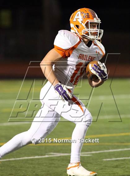 Thumbnail 1 in Central vs. Abilene (KSHSAA 4A D1 2nd Round) photogallery.