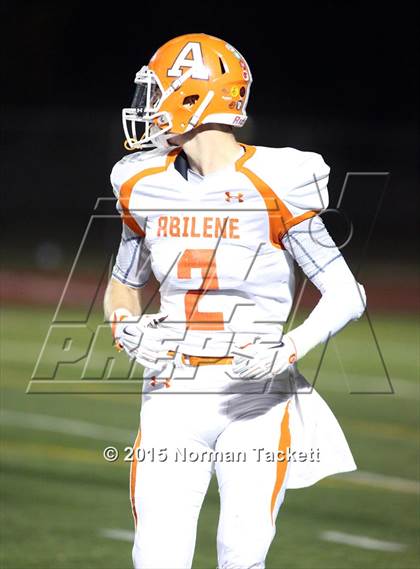 Thumbnail 2 in Central vs. Abilene (KSHSAA 4A D1 2nd Round) photogallery.
