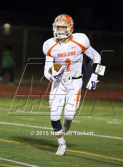 Thumbnail 2 in Central vs. Abilene (KSHSAA 4A D1 2nd Round) photogallery.