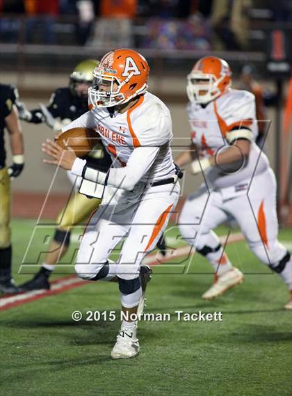Thumbnail 2 in Central vs. Abilene (KSHSAA 4A D1 2nd Round) photogallery.