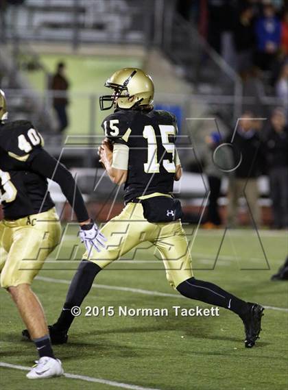 Thumbnail 2 in Central vs. Abilene (KSHSAA 4A D1 2nd Round) photogallery.