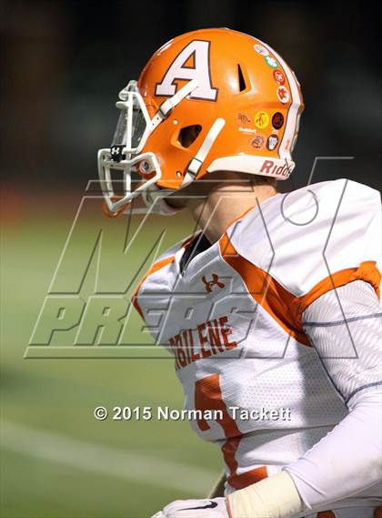 Thumbnail 1 in Central vs. Abilene (KSHSAA 4A D1 2nd Round) photogallery.