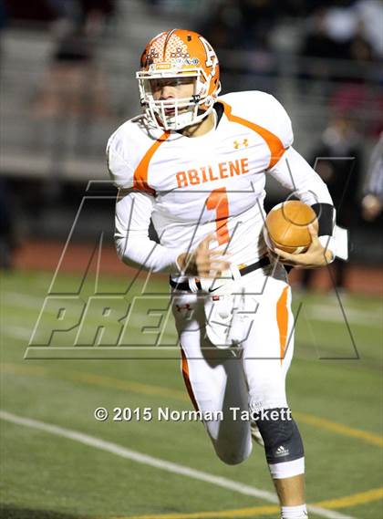 Thumbnail 1 in Central vs. Abilene (KSHSAA 4A D1 2nd Round) photogallery.