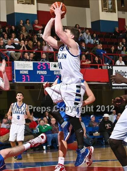 Thumbnail 3 in Dobbs Ferry vs Blind Brook (Class B Semifinal) photogallery.